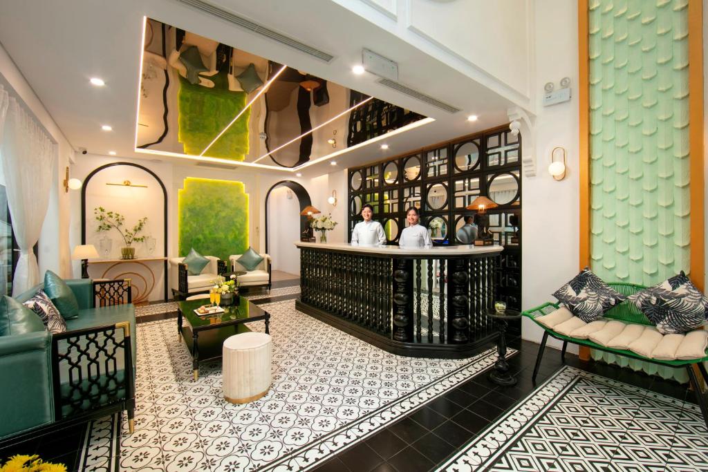 Hotel De Rond – Hanoi